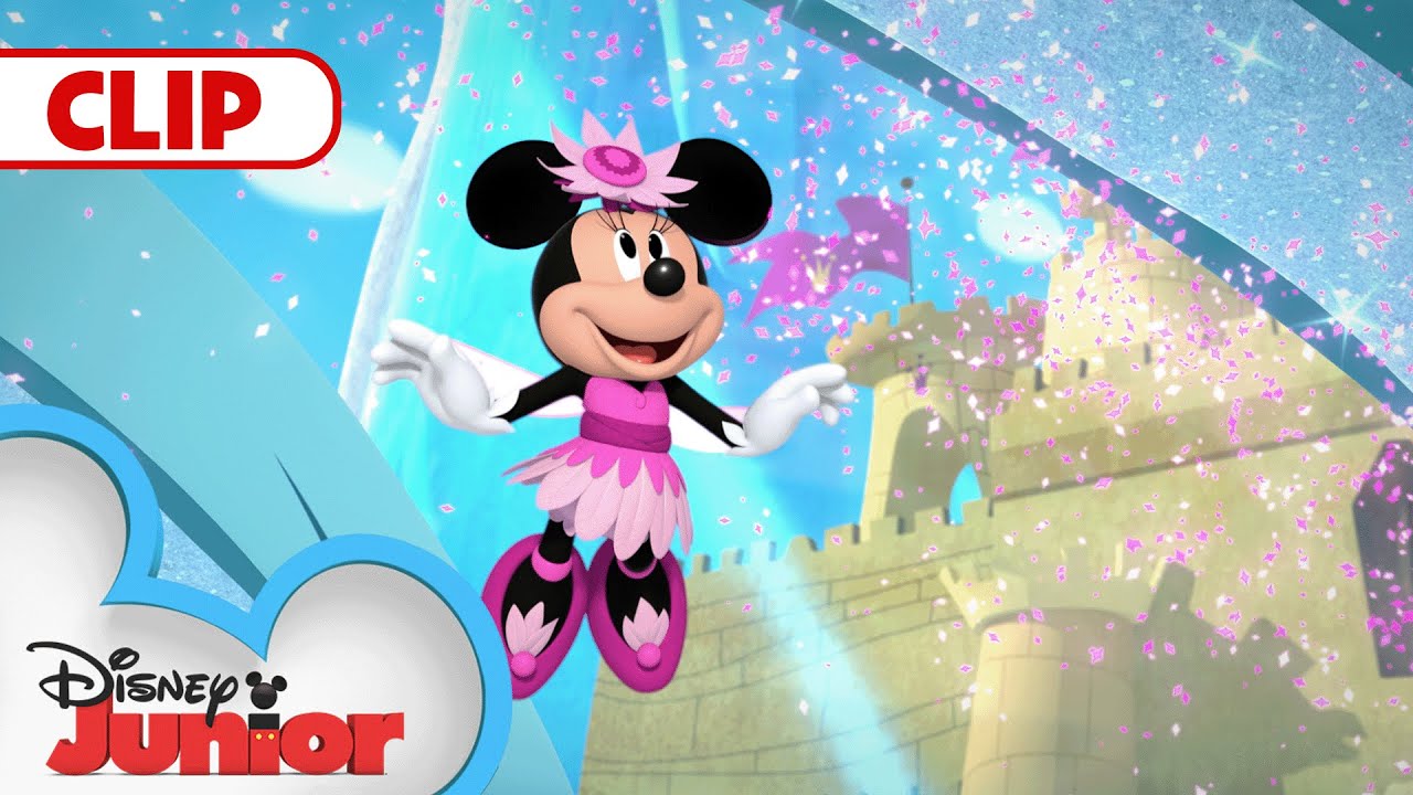 Minnie's Snow Ball! ❄️ | Mickey Mouse Funhouse | @disneyjr​