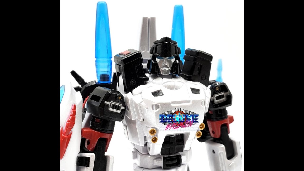 NewAge Karate Master Macchio Legends Class Transformer Review. (Shattered Glass Megatron)