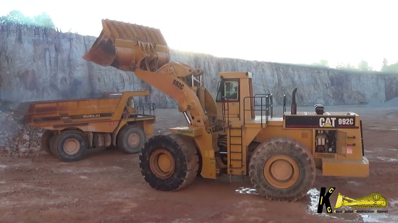 CATERPILLAR 992C WHEEL LOADER Loading DUMPERS EUCLID R60 #heavyequipment #caterpillar #excavator