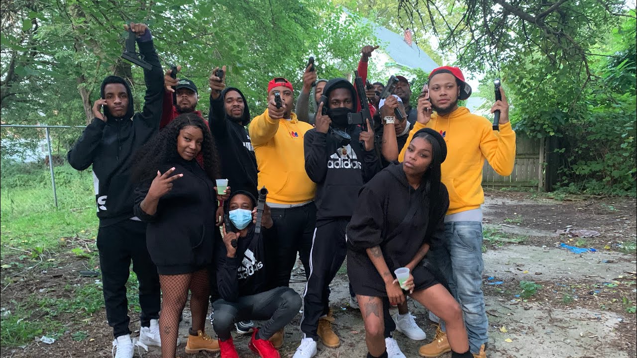 23 - BaeBae Savo - Taevyoungin  “When We Blitz”