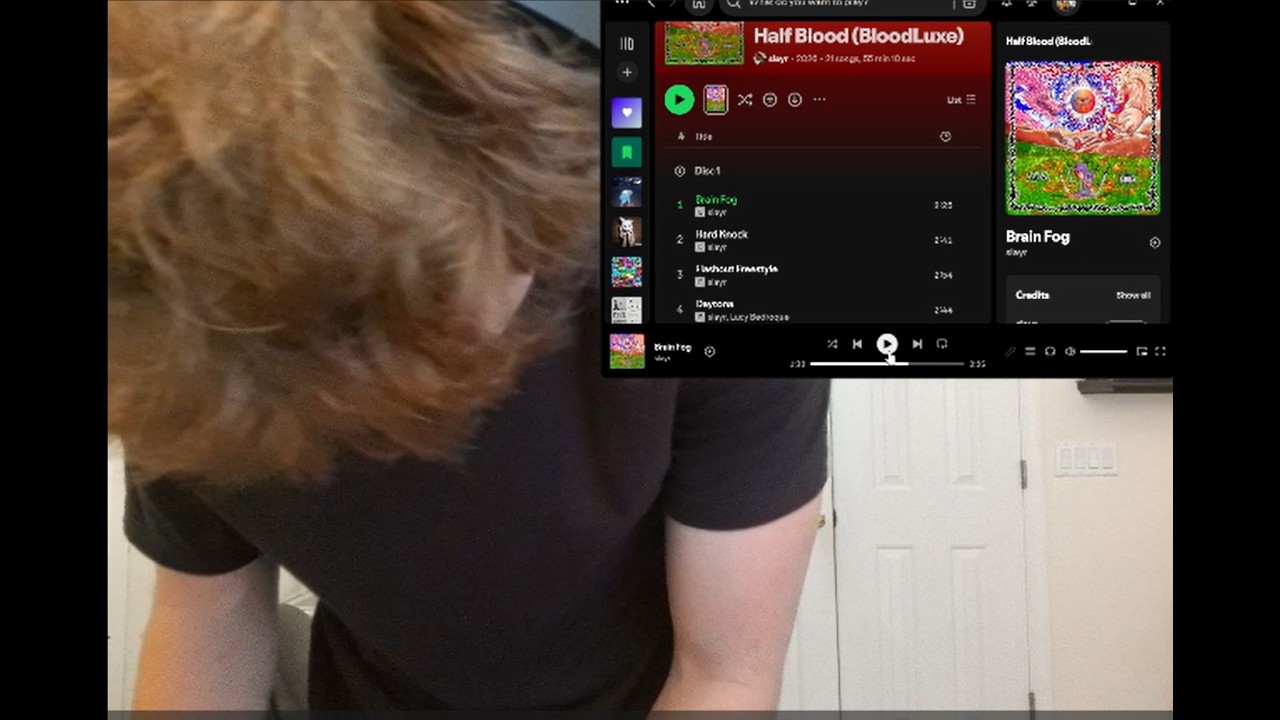 MY MIC IS BEGGING FOR HELPbRO (BLOODLUXE SLAYR FULL REACTION)