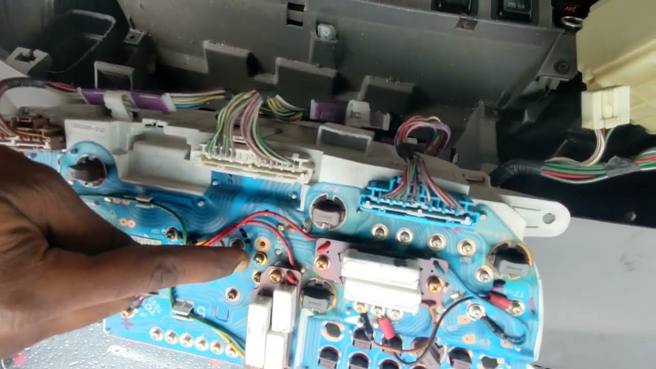 Toyota coaster T-BELT Light reset | Tech with WaddaBro