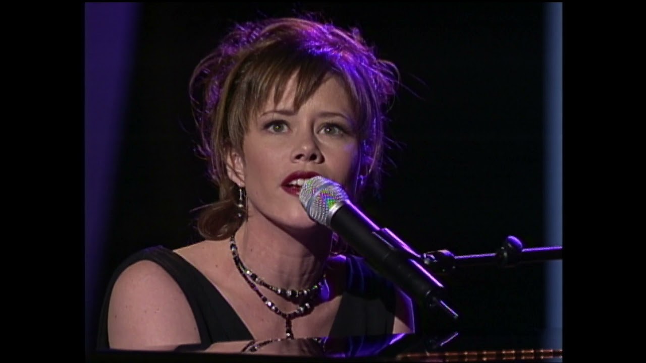 Sara Groves: 