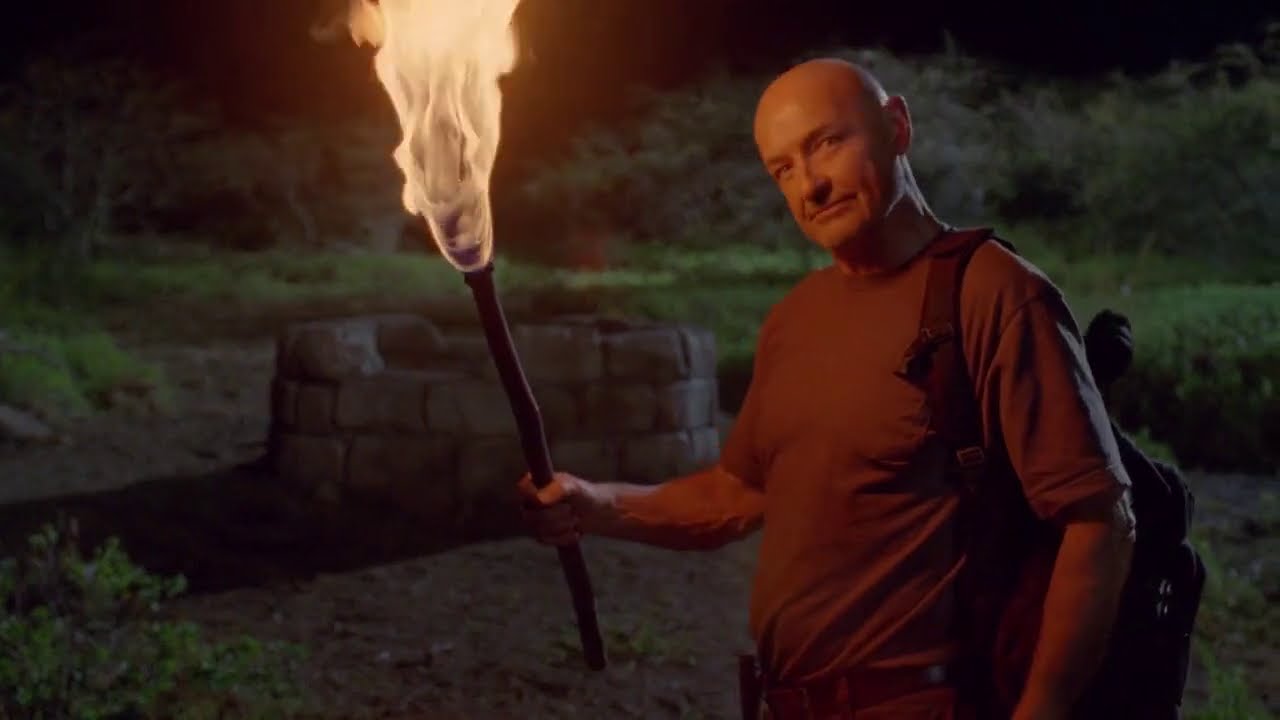 Lost - False Locke throws Desmond into the well [6x12 - Everybody Loves Hugo]