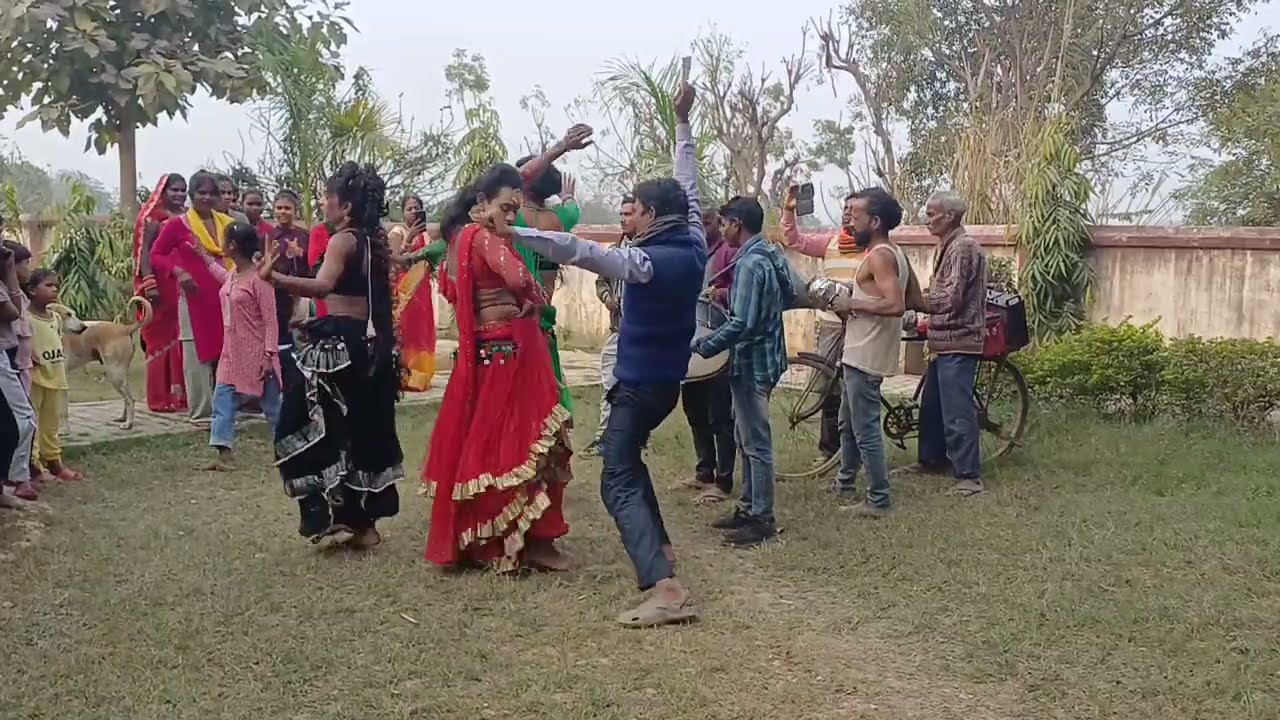 #bandbaja dehati baccha band baja ka dance || दिहाती बच्चा बैंड बाजा का डांस सुल्तानपुर 