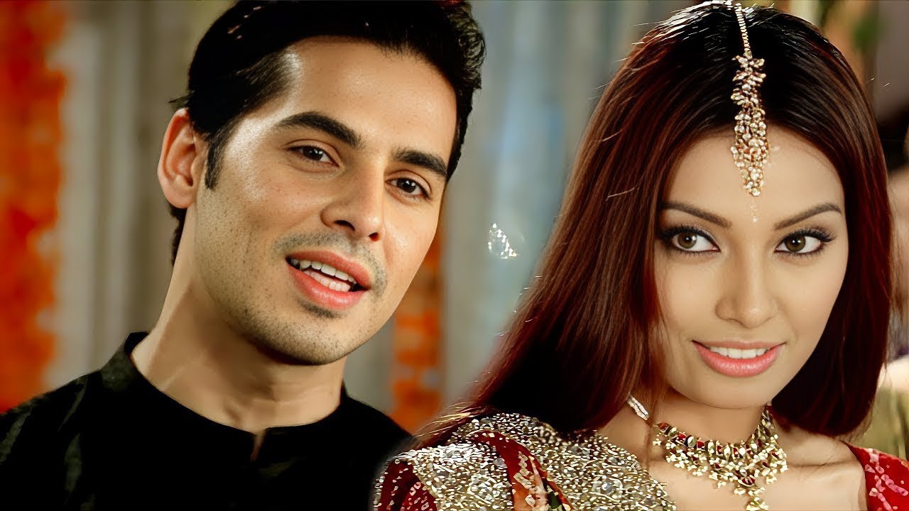 Main Agar Saamne Aa Bhi Jaaya Karo | Bipasha Basu | Dino Morea | Alka Yagnik | Abhijeet Bhattacharya