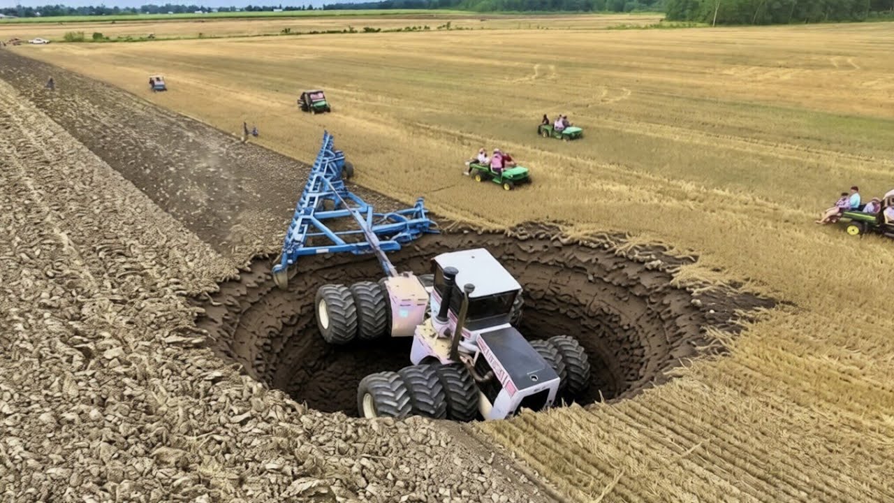 It's unbelievable! Dangerous Idiots Tractor Fails | Extreme Heavy Equipment Idiots at Work