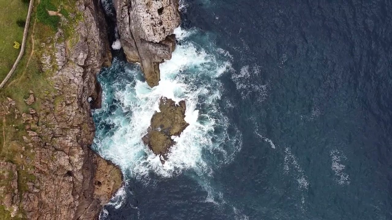 Acantilados de Oreña, Cantabria.