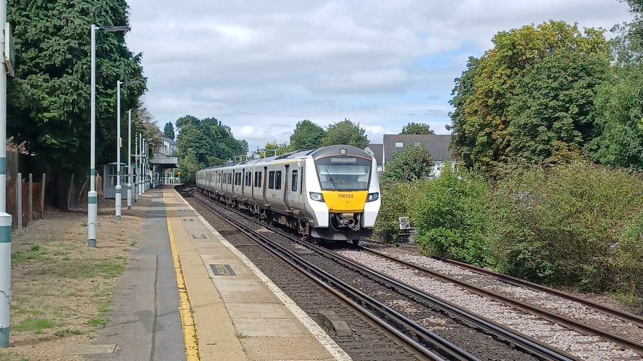 Trains at Earlswood (Surrey), BML | Monday 5th August 2024