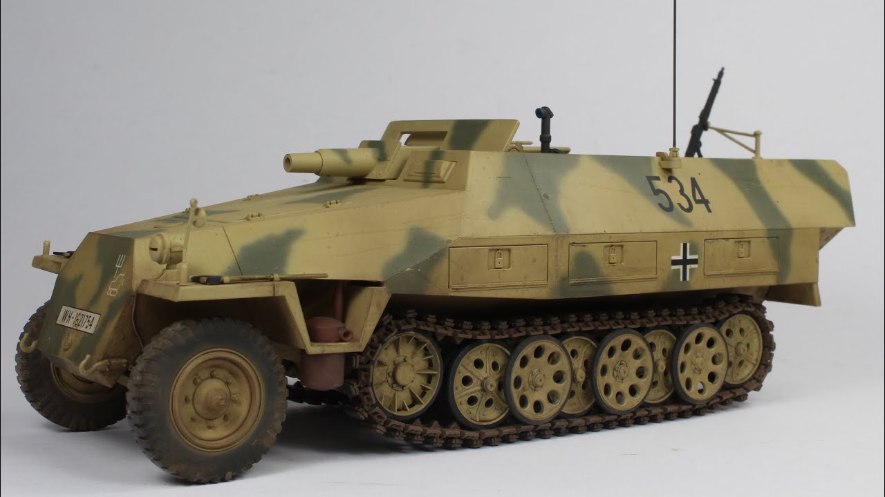 Tamiya 1/35 German Sdkfz 251 / 9 Half Track, Full Build Part 1