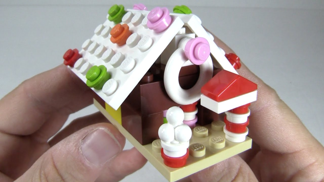 Lego Gingerbread House Christmas Set 40105