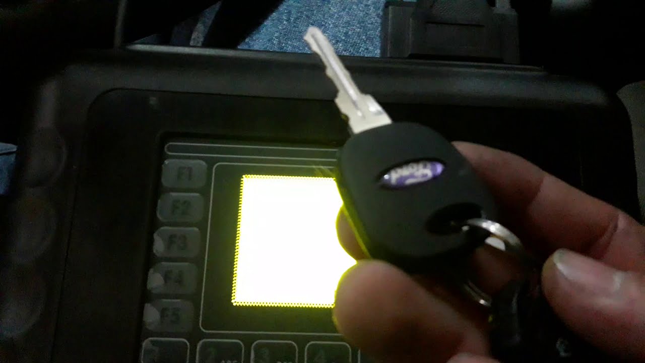 Curso llaves codificadas y cerrajería  del automotor  sbb ck100 upausb zedbull effi obdstar keydiy