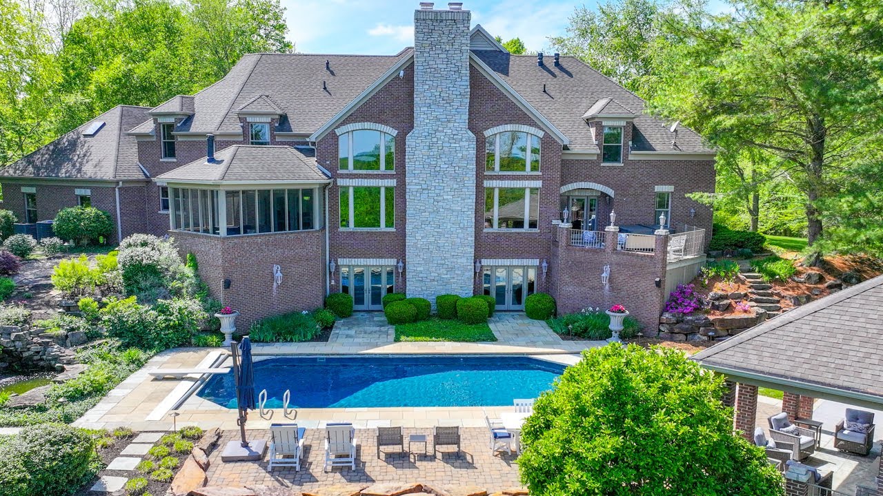 Southwestern Indiana's Stunning Luxury Estate | 2200 Speaker Road Home Tour | Evansville, Indiana