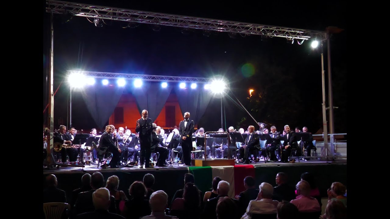 La Banda  Musicale dell'Aeronautica Militare  a Cisterna di Latina. Sabato 28 giugno 2025.