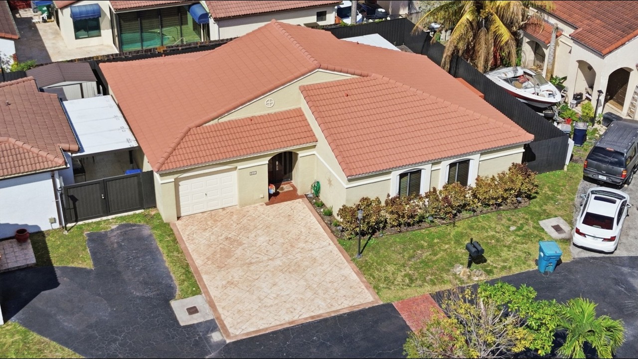 561 SW 87th Ct Miami, Fl 33174