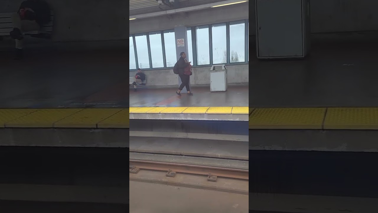BART - MacArthur to Powell