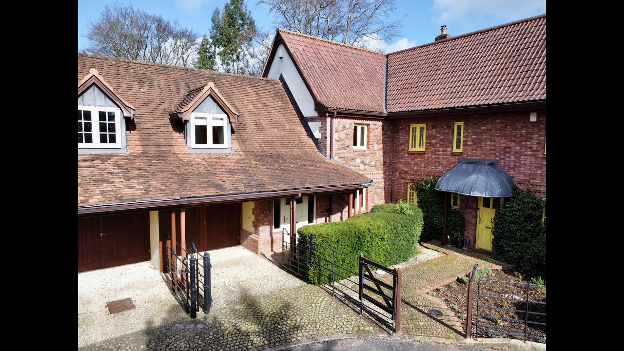 Chelvey Lodge, Kingston Court, Kingston St Mary, Taunton, Somerset