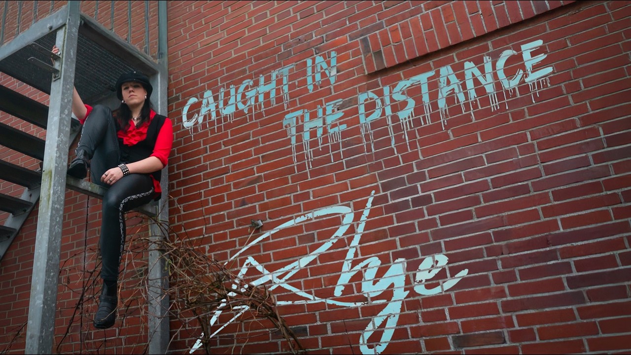 Arvo Rhye - Caught in the distance #glampunk 