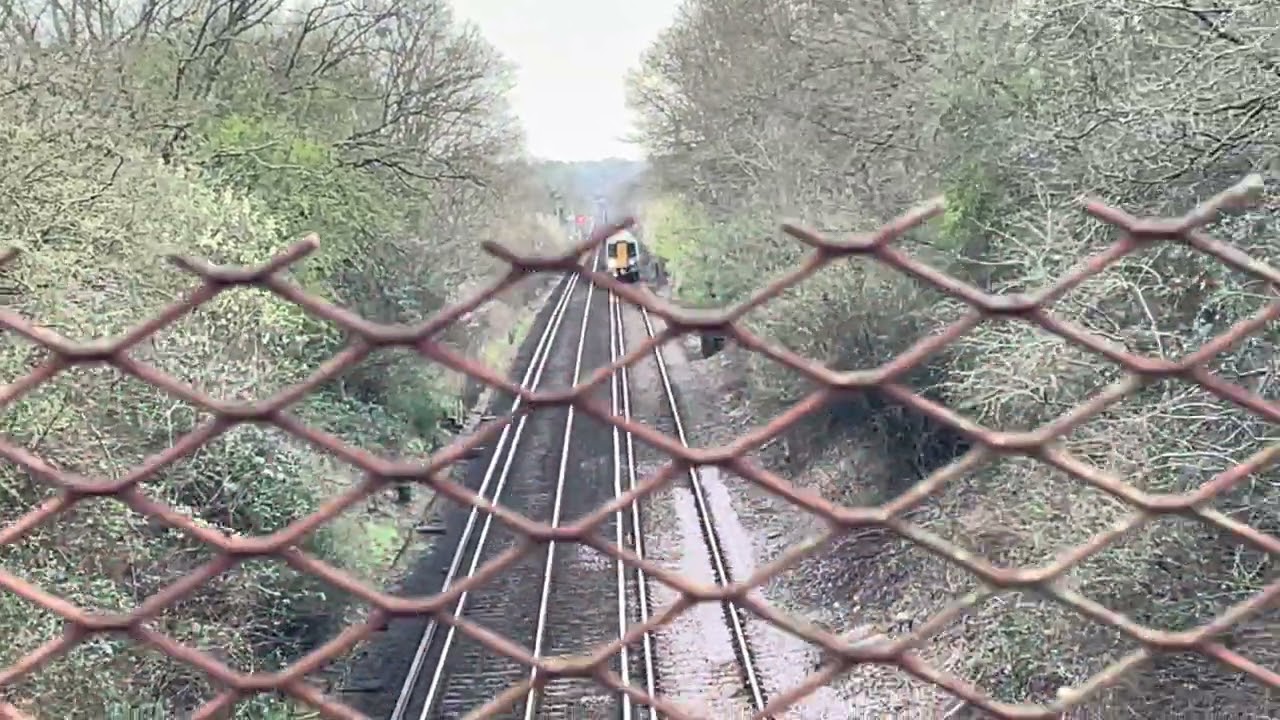 This fast southern trains going to Portsmouth and other trains go to London Victoria 