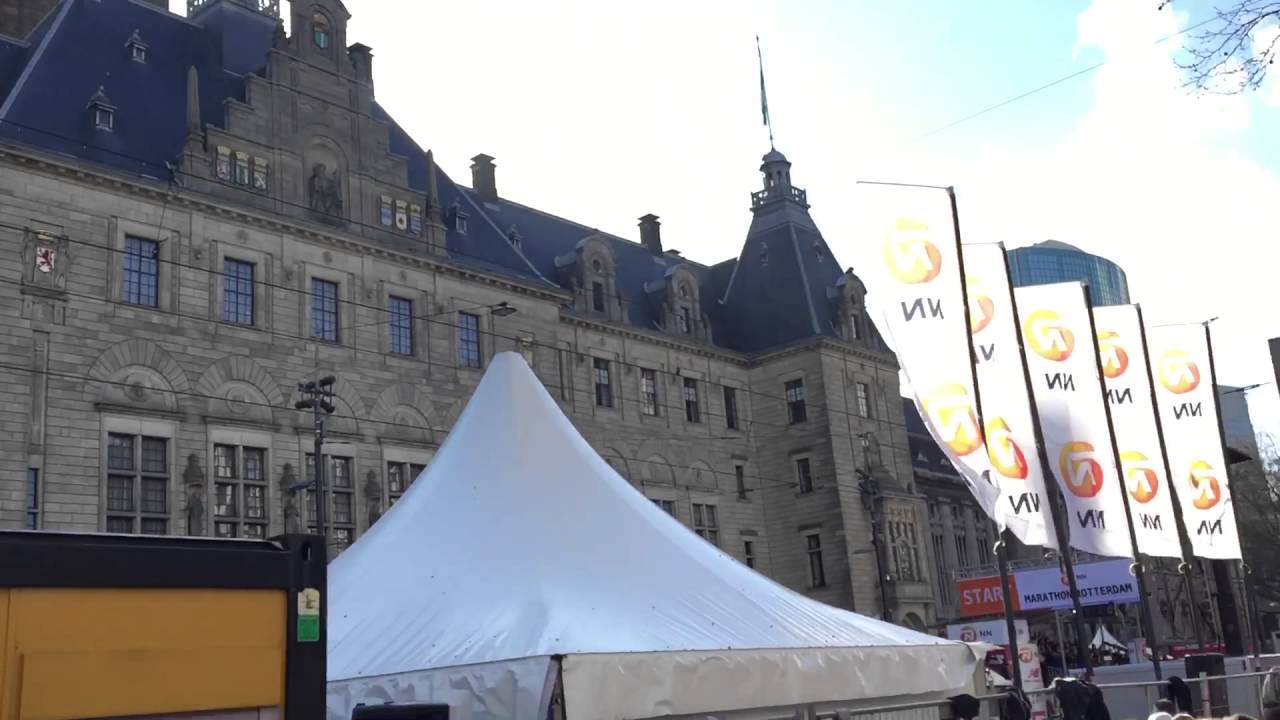 Marathon Rotterdam 2016 Lee Towers - youll never walk alone vanuit startvak