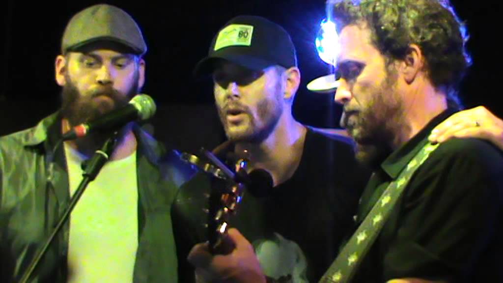 Jensen Ackles, Jason Manns, Richard Speight Jr., Rob Benedict - Wagon Whell (cover)@ Roma