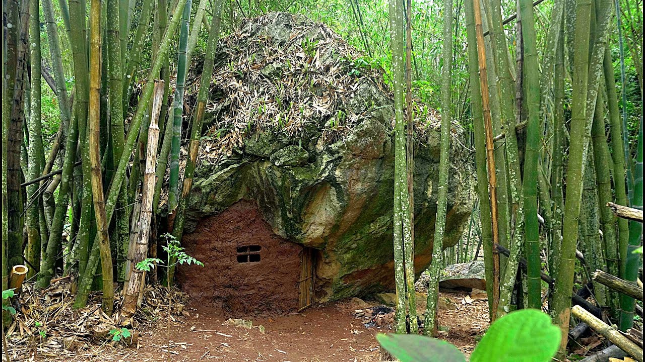 Survive in the Canyons: My Epic Bushcraft Adventure! primitive cave