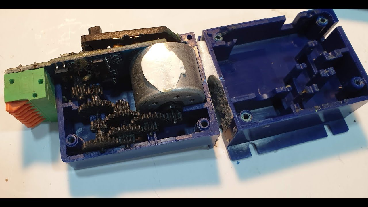 Inside a DCCconcept digital, IP digital point motor