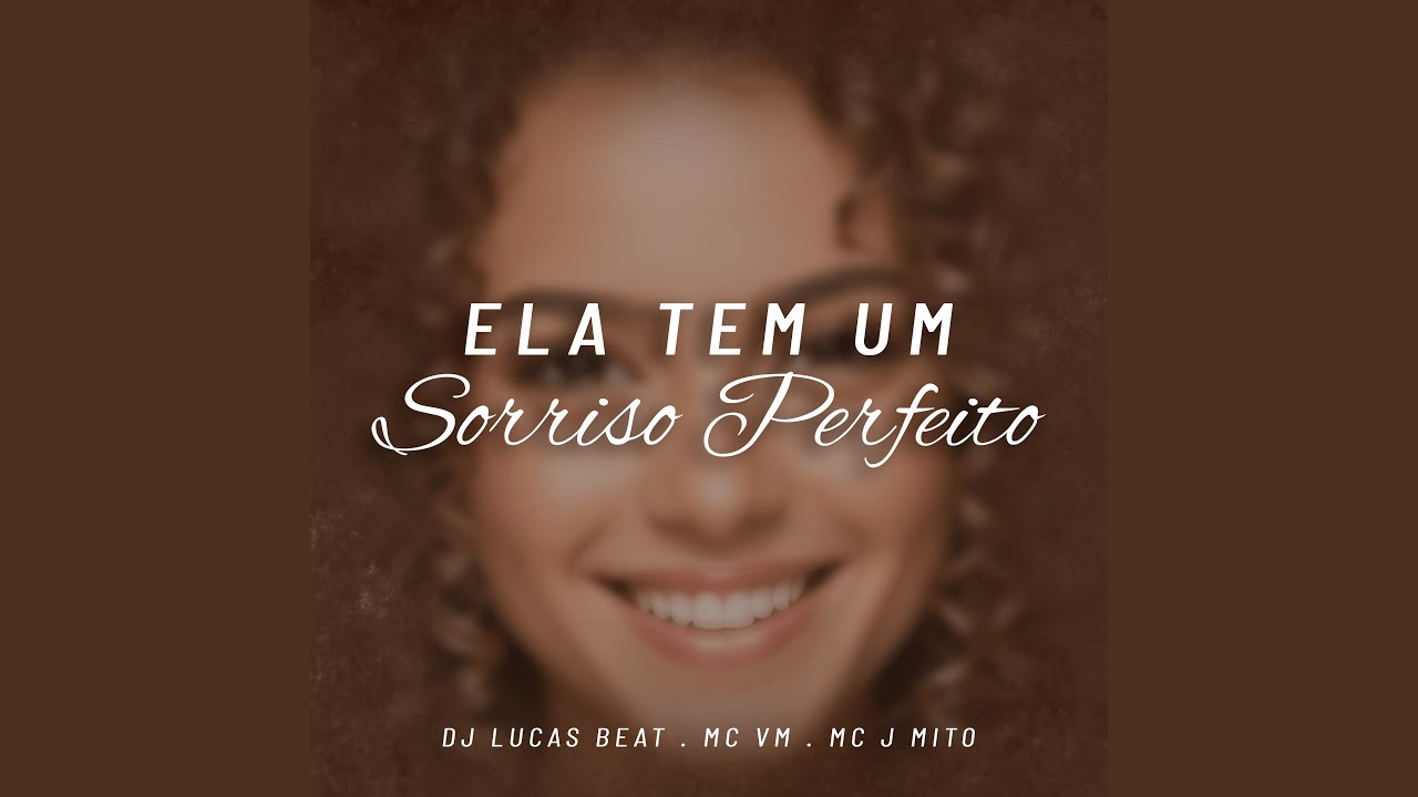 Ela Tem Um Sorriso Perfeito