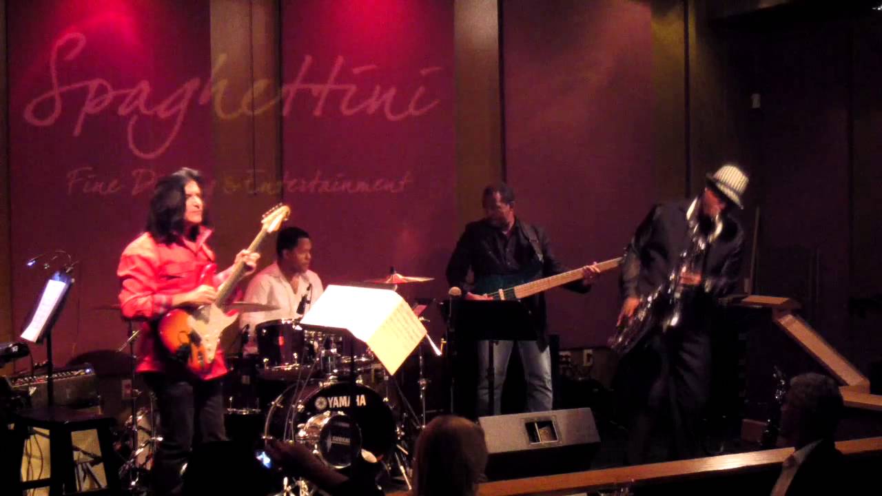 Sara Smile - Blake Aaron (Smooth Jazz Family)