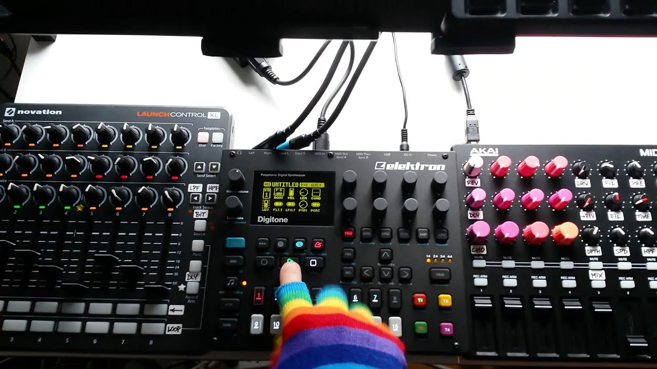 How i use the Digitone + Midi Controllers - Novation Launch Control XL & Akai Midimix