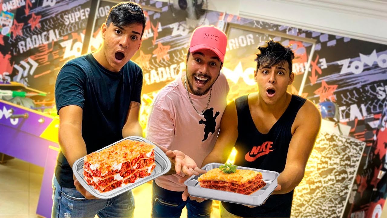 PREPAREI UMA LASANHA MUITO GOSTOSA PARA OS MEUS AMIGOS NO ACAMPAMENTO!