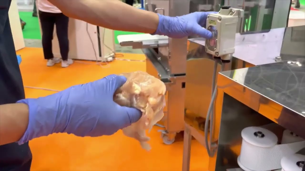 アサヒ産業 半割り機 大きな鶏むね肉の開き、バタフライカットに
