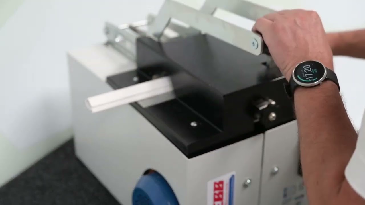 CALVET | DIGI EBB | GLASLATTENZAAGMACHINE voor PVC profielen