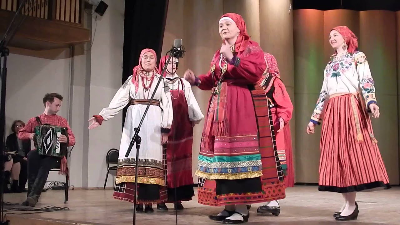 RUSSIAN TRADITIONAL SINGING AND DANCING - 