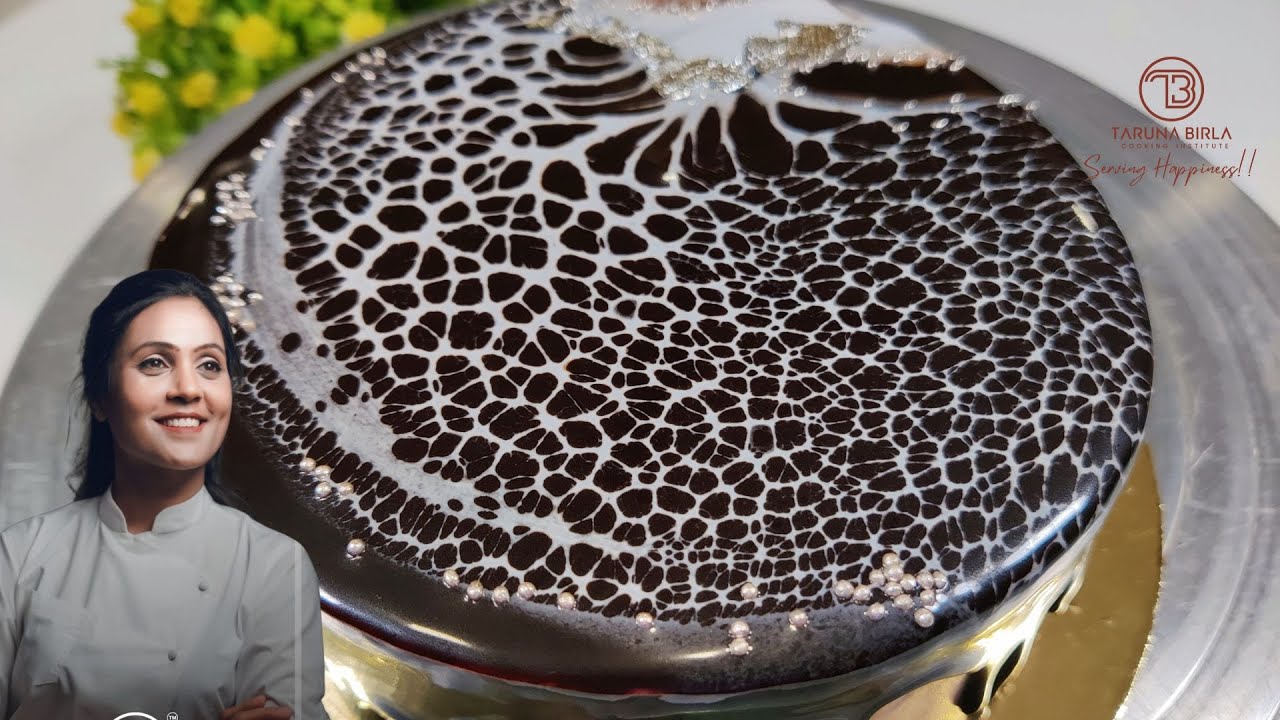 Chocolate cake icing tutorial I leopard print I Chef taruna birla
