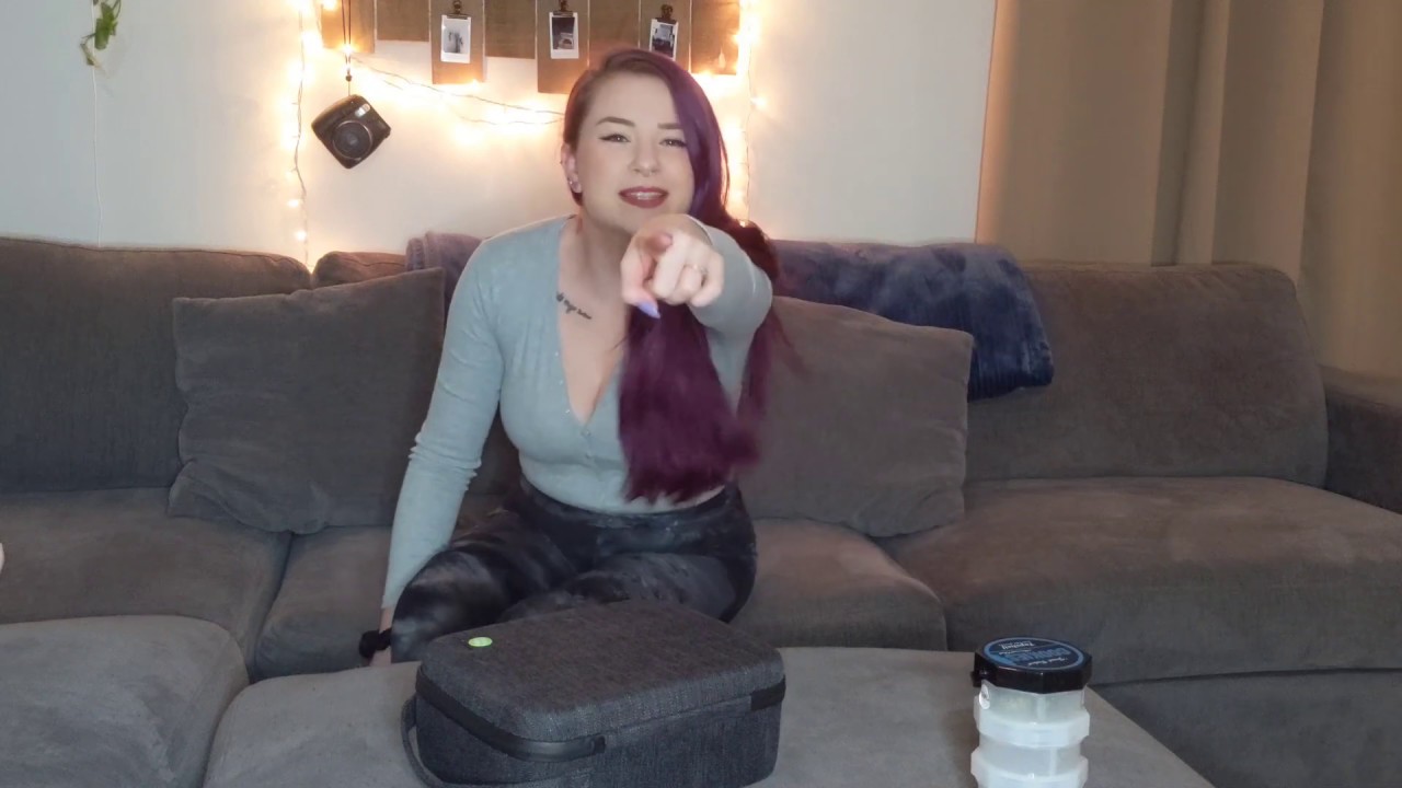 WHATS IN MY STONER BAG? | Sesh