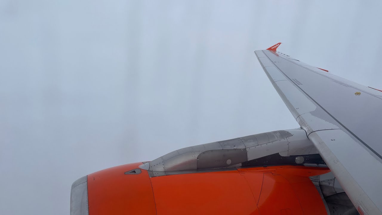 EasyJet A319 G-EZBO Takeoff Edinburgh during Storm Eunice