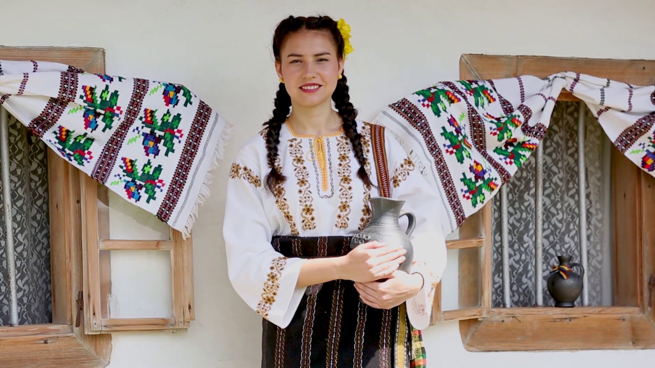 Mariana Malos - FATA CU ULCIORUL (Imnul Ulciorului - 2019) 💙💛❤️