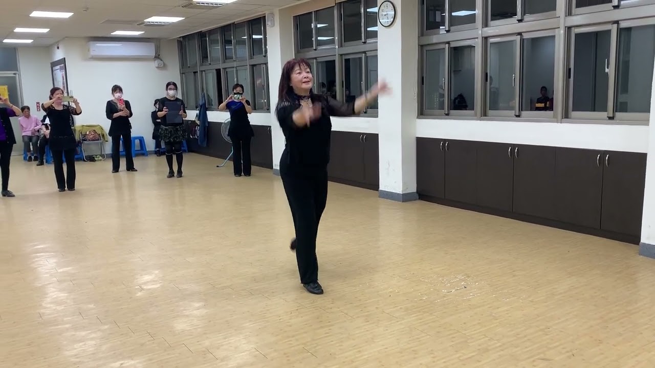 115  2/12  可愛的倩影