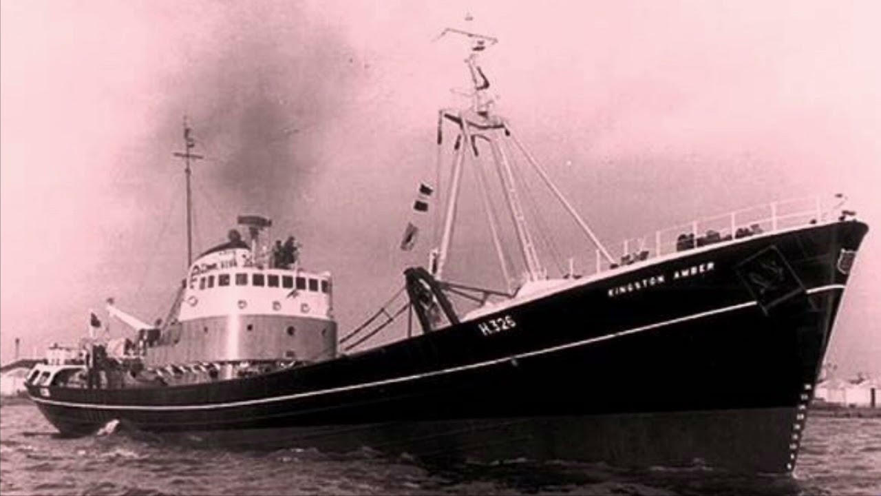 Hull Grimsby and Fleetwood trawlers