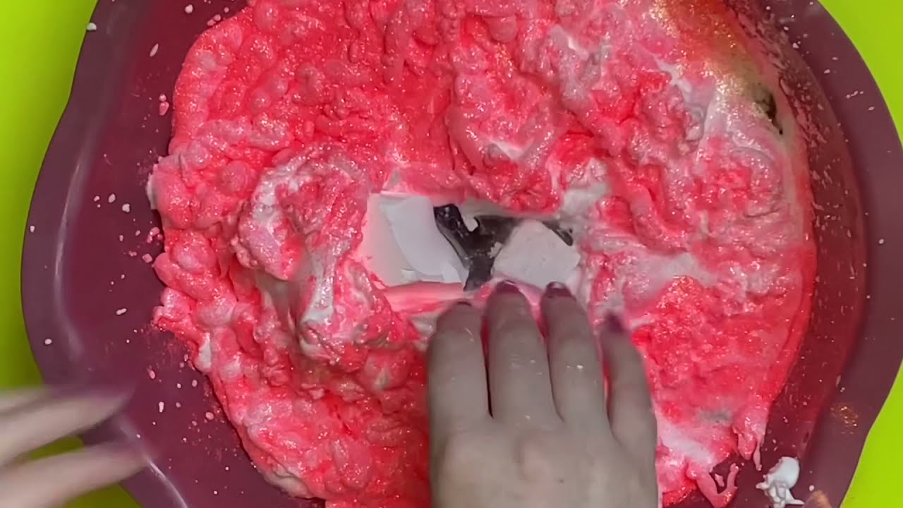 Glitter Shaving Cream Water Gym Chalk Crumble #asmr #oddlysatisfying #notalking