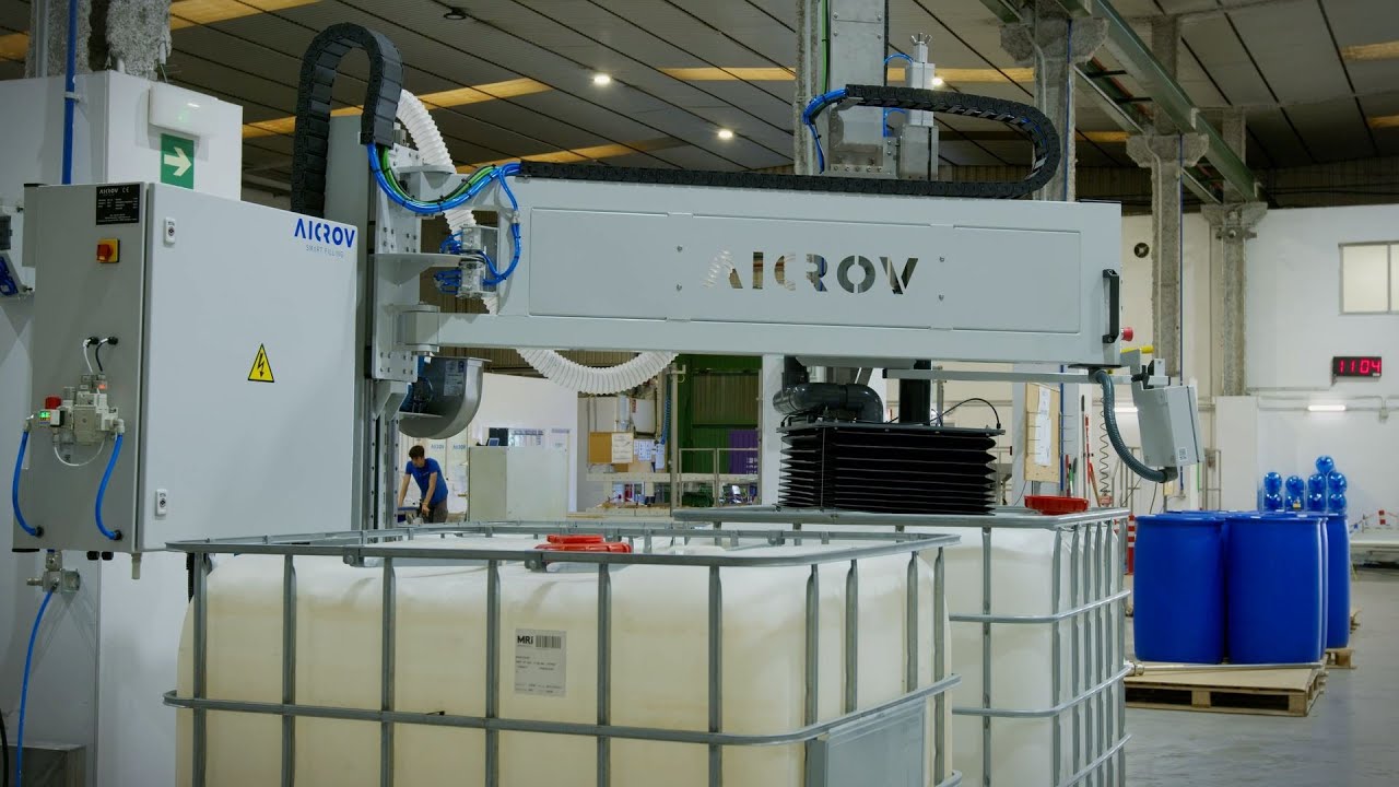 SP1 LIQUID FILLING MACHINE + TWO SCALES + GAS HOOD