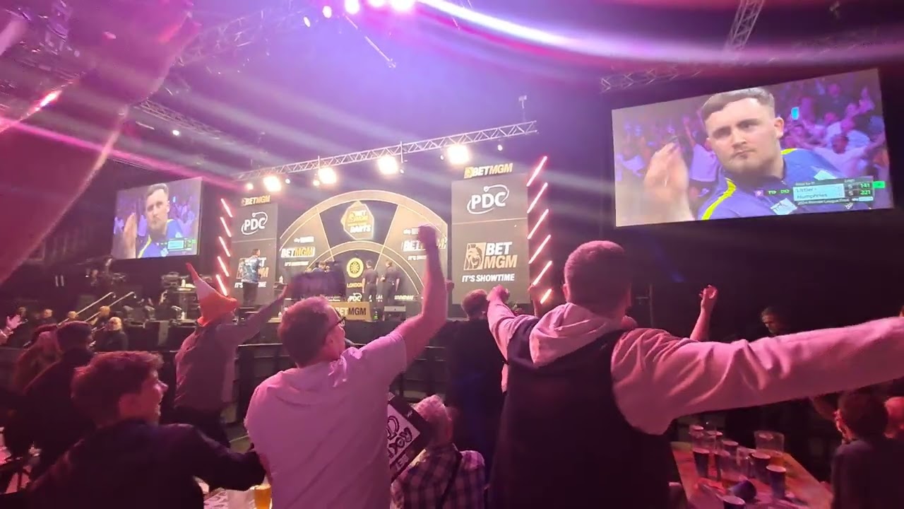 Live Nine-Darter | Luke Littler | Premier League Final 2024