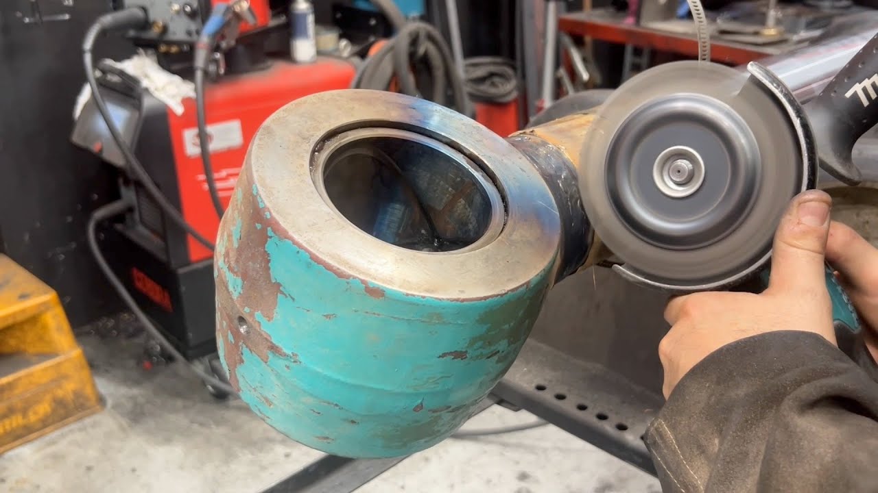 Welding Hydraulic Cylinder Rod with Cebora Kingstar 400TS Pulse MIG