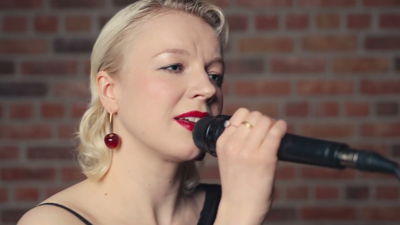 Valo - Aili Ikonen, Cover by Duo Gutev & Junttanen