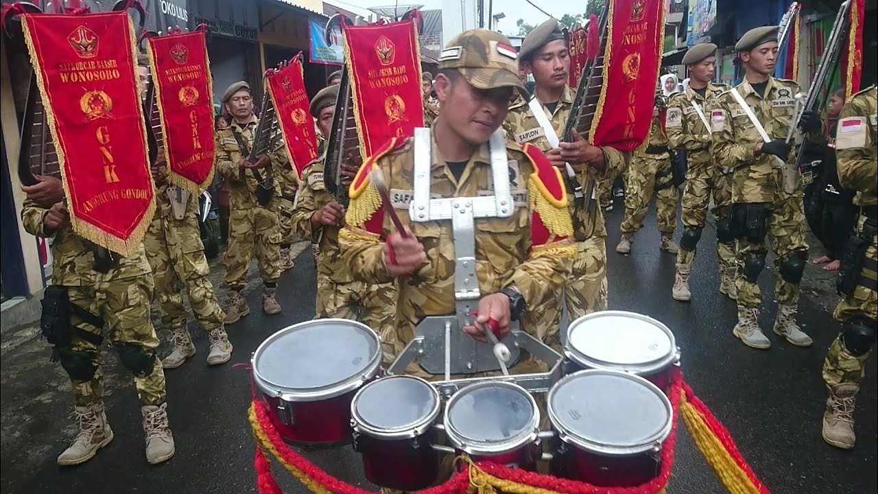 Drumband GEMA NAWA KARTIKA Anggrunggondok Siwatu