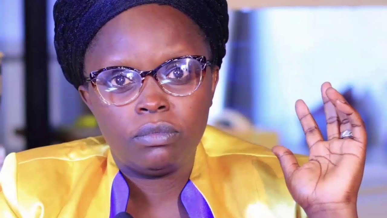 PAPA YARI UMUHUTU BAMWICA KUBERA MAMA ARI UMUTUTSI/NDI NYAKAMWE/BOSE BABISHE NDEBA😭NKENEYE ABANTU😭