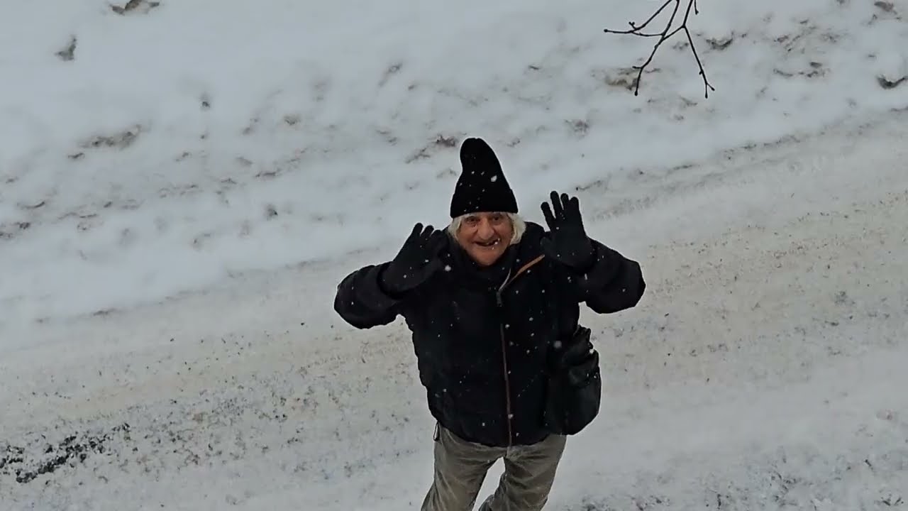 Сидела женщина, скучала... Делать мне нечего.