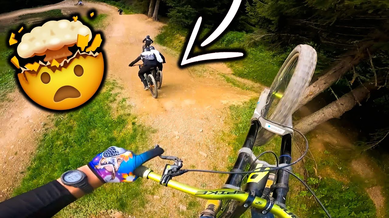 Ils se rentrent dedans en l'air ! Gros tchoutchou à Châtel Bikepark  !