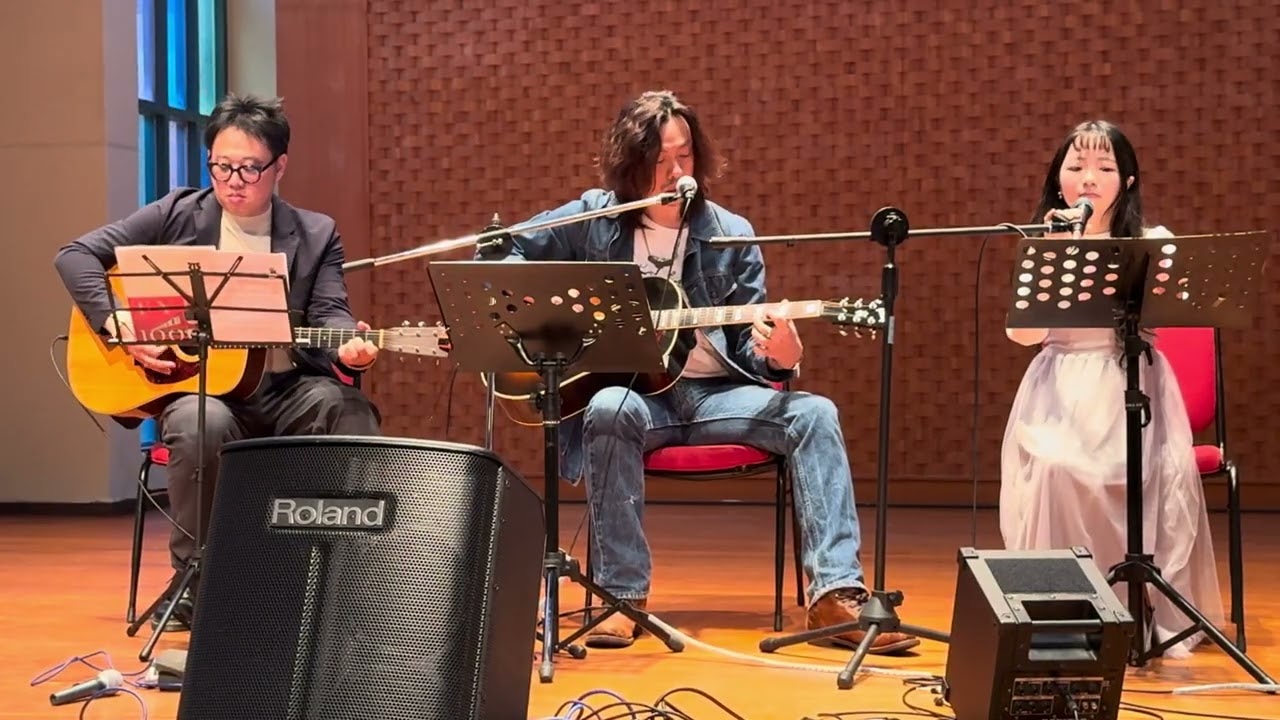 何許人/夢醒時分 Live in 台大雅頌坊